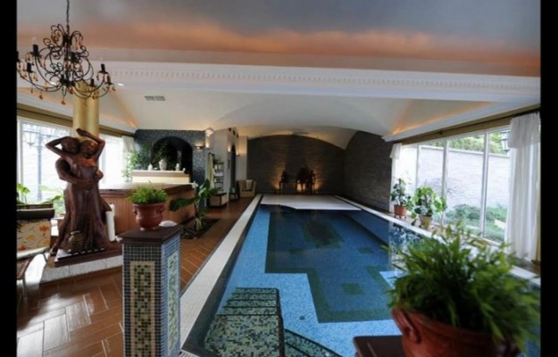 Eger Eladó Üzlethelyiség