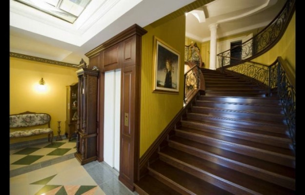 Eger Eladó Üzlethelyiség