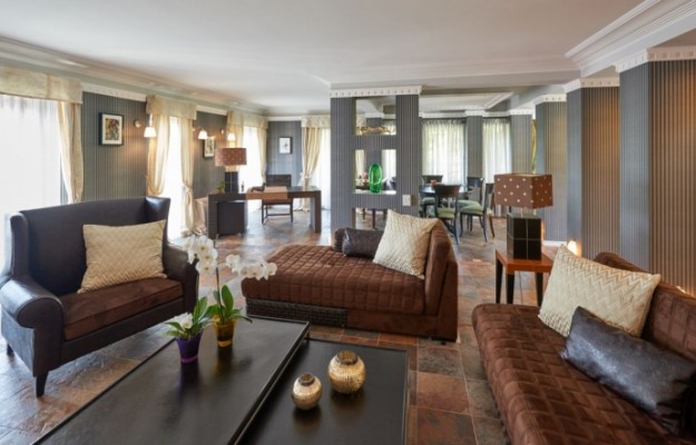 Eger Eladó Üzlethelyiség