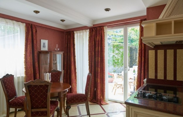 Eger Eladó Üzlethelyiség