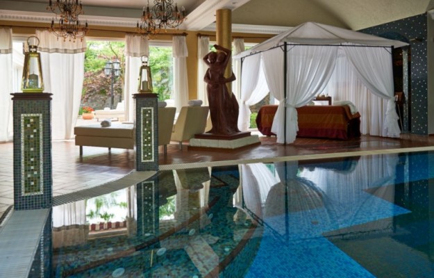 Eger Eladó Üzlethelyiség