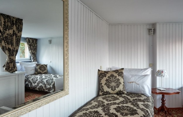 Eger Eladó Üzlethelyiség