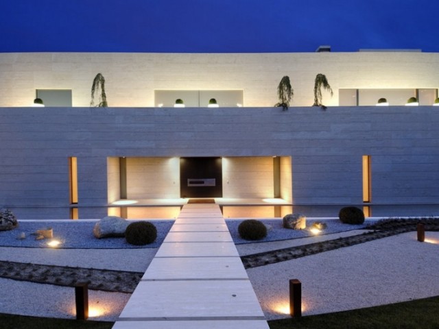 elado_luxus_villa_kiado_luxus_haz