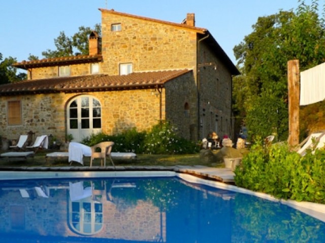 elado_luxus_villa_kiado_luxus_haz