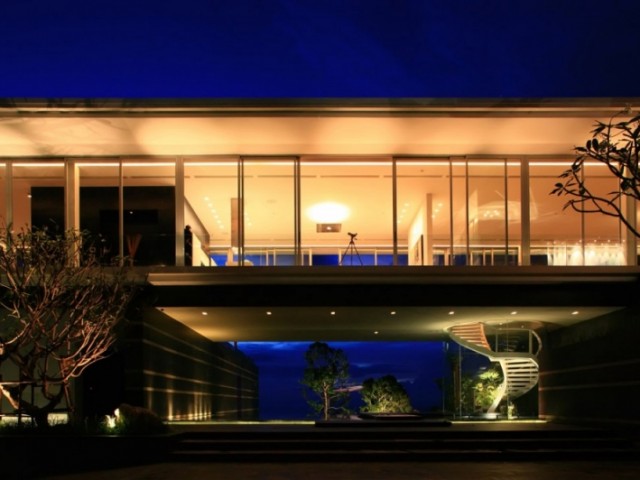 elado_luxus_villa_kiado_luxus_haz