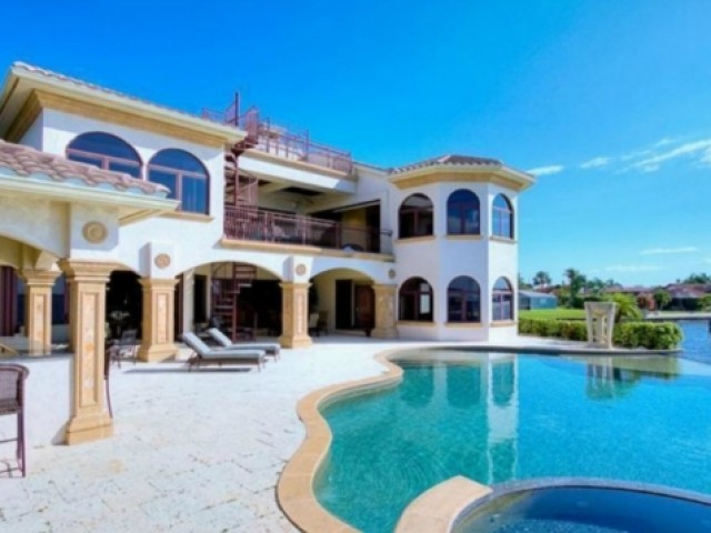 elado_luxus_villa_kiado_luxus_haz