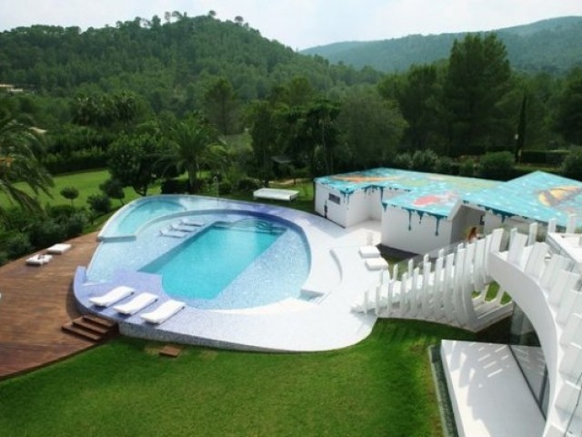 elado_luxus_villa_kiado_luxus_haz