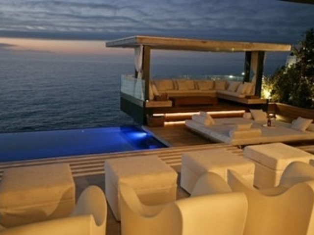 elado_luxus_villa_kiado_luxus_haz