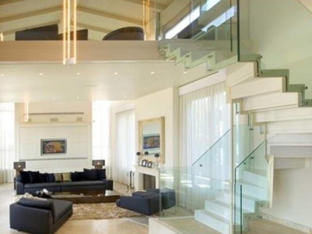 elado_kiado_luxus_csaladi_haz