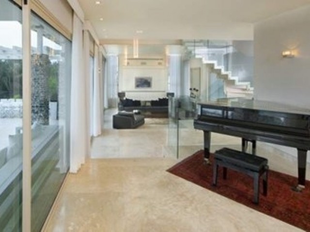 elado_luxus_villa_kiado_luxus_rezidencia