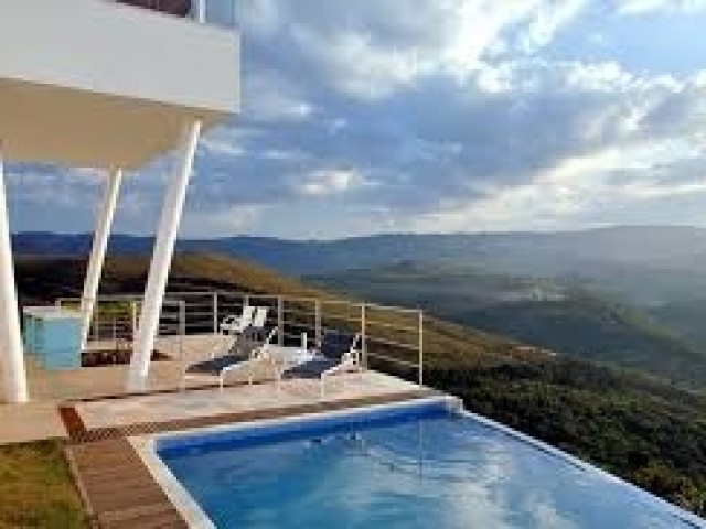 elado_kiado_luxus_csaladi_haz