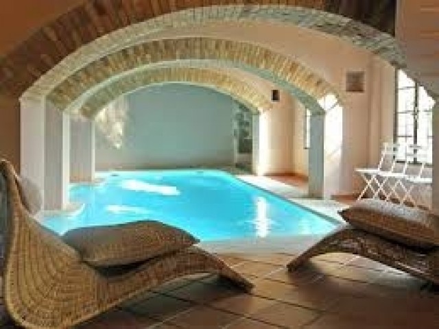 elado_luxus_villa_kiado_luxus_haz