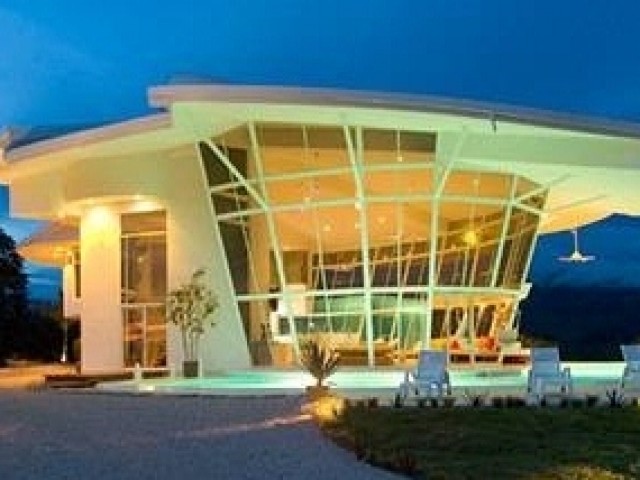 elado_luxus_villa_kiado_luxus_haz