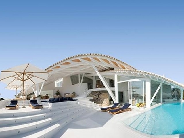 elado_kiado_luxus_csaladi_haz