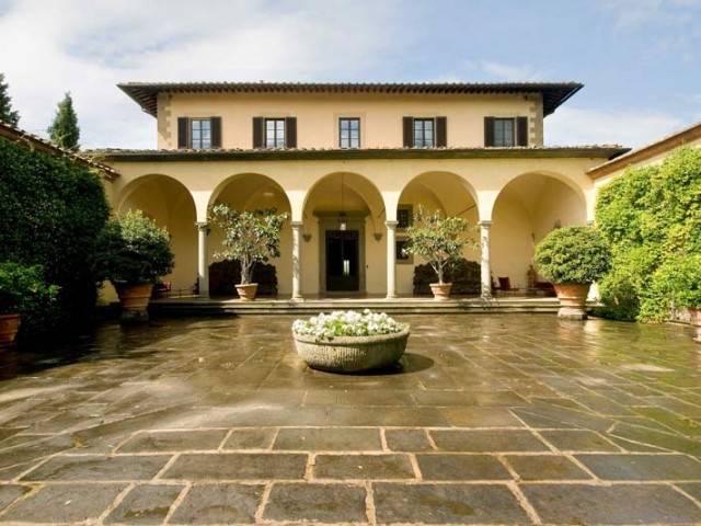 elado_kiado_luxus_csaladi_haz