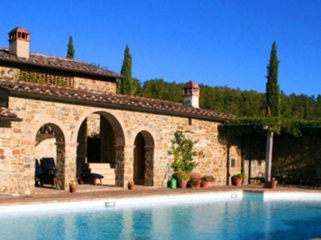 elado_luxus_villa_kiado_luxus_haz