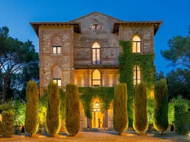 elado_kiado_luxus_csaladi_haz