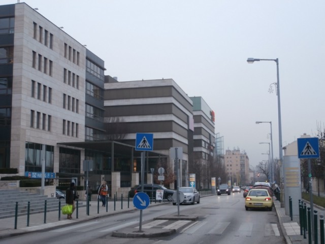 hegyvidek_XII_mom_bevasarlokozpont_mom_lakoparkban_elado