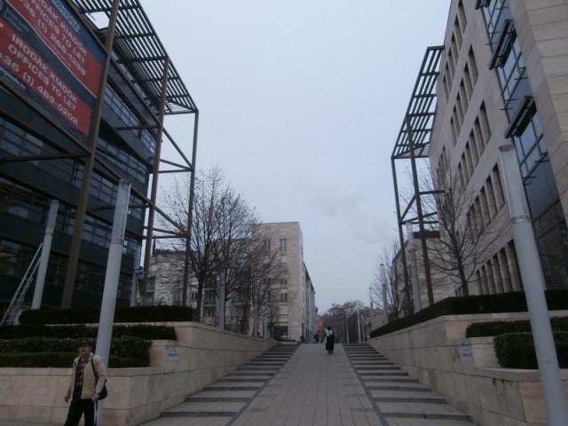 hegyvidek_XII_mom_bevasarlokozpont_mom_lakoparkban_elado