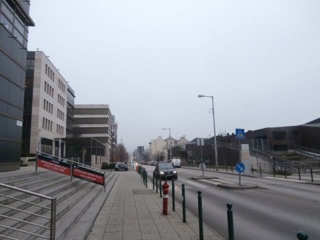 hegyvidek_XII_mom_bevasarlokozpont_mom_lakoparkban_elado