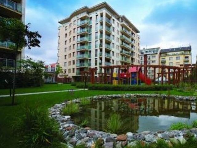 XIII_budapest_kleopátra_hazban_luxus_lakas_elad