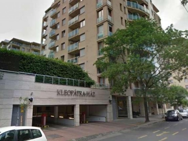 XIII_budapest_kleopátra_hazban_luxus_lakas_elad