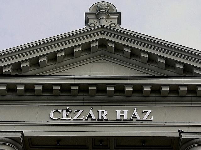 XIII_budapest_cezar_hazban_luxuslakas_elado_kiado