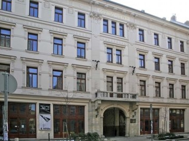 budapest_belvaros_gozsdu_udvar_kiado_lakas