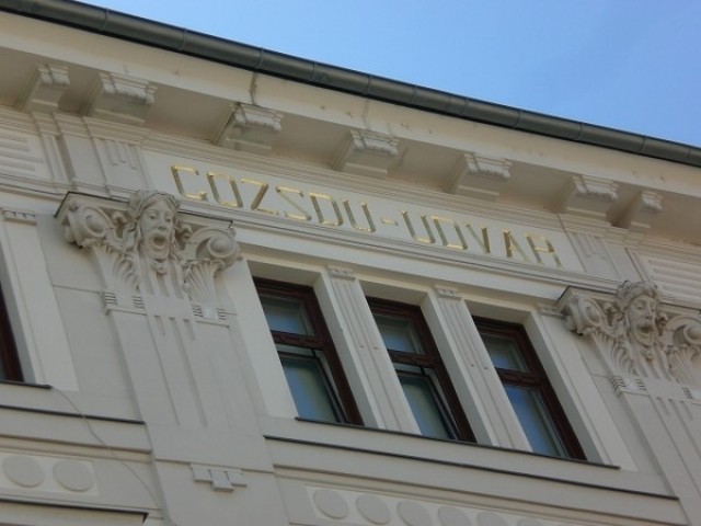 budapest_belvaros_gozsdu_udvar_elado_lakas