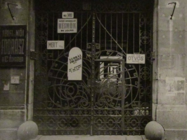 budapest_belvaros_gozsdu_udvar_kiado_lakas