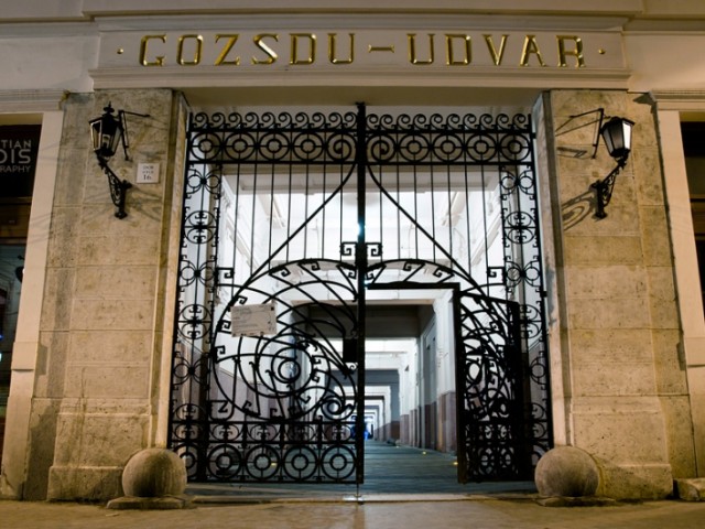 budapest_belvaros_gozsdu_udvar_elado_lakas