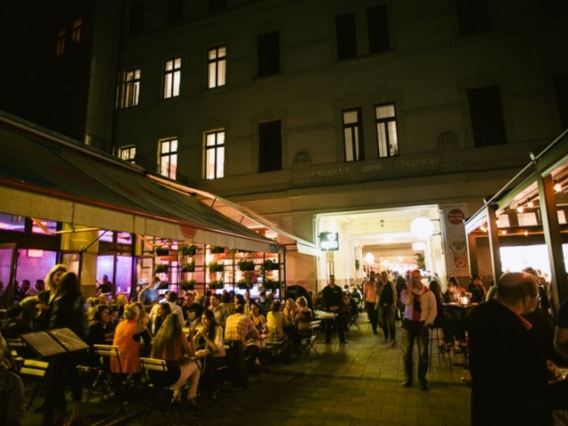 budapest_belvaros_gozsdu_udvar_kiado_lakas